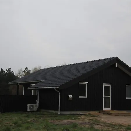 Holiday home Holke - 600m From The Sea In Nw Jutland By Interhome *