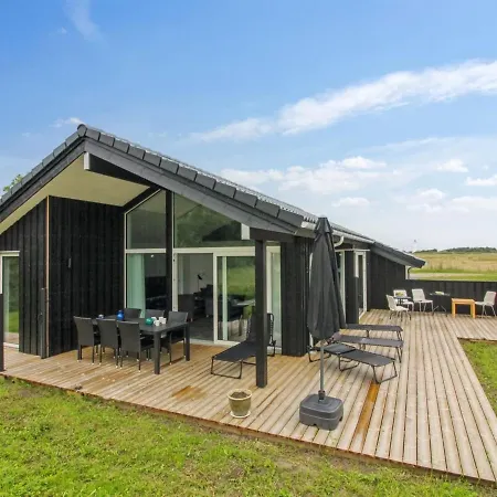 Holiday home Holke - 600m From The Sea In Nw Jutland By Interhome *