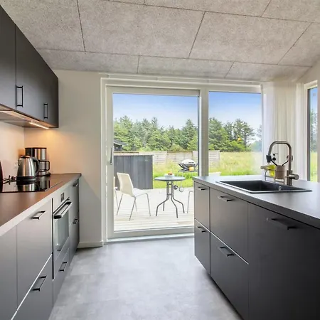 Holke - 600m From The Sea By Interhome *
