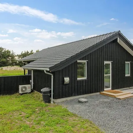 Holke - 600m From The Sea By Interhome